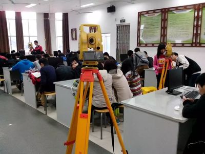 工程測量技術(shù)專業(yè) 掌握技術(shù)，服務(wù)未來